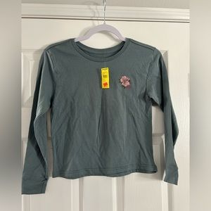 Cute long sleeve tee!